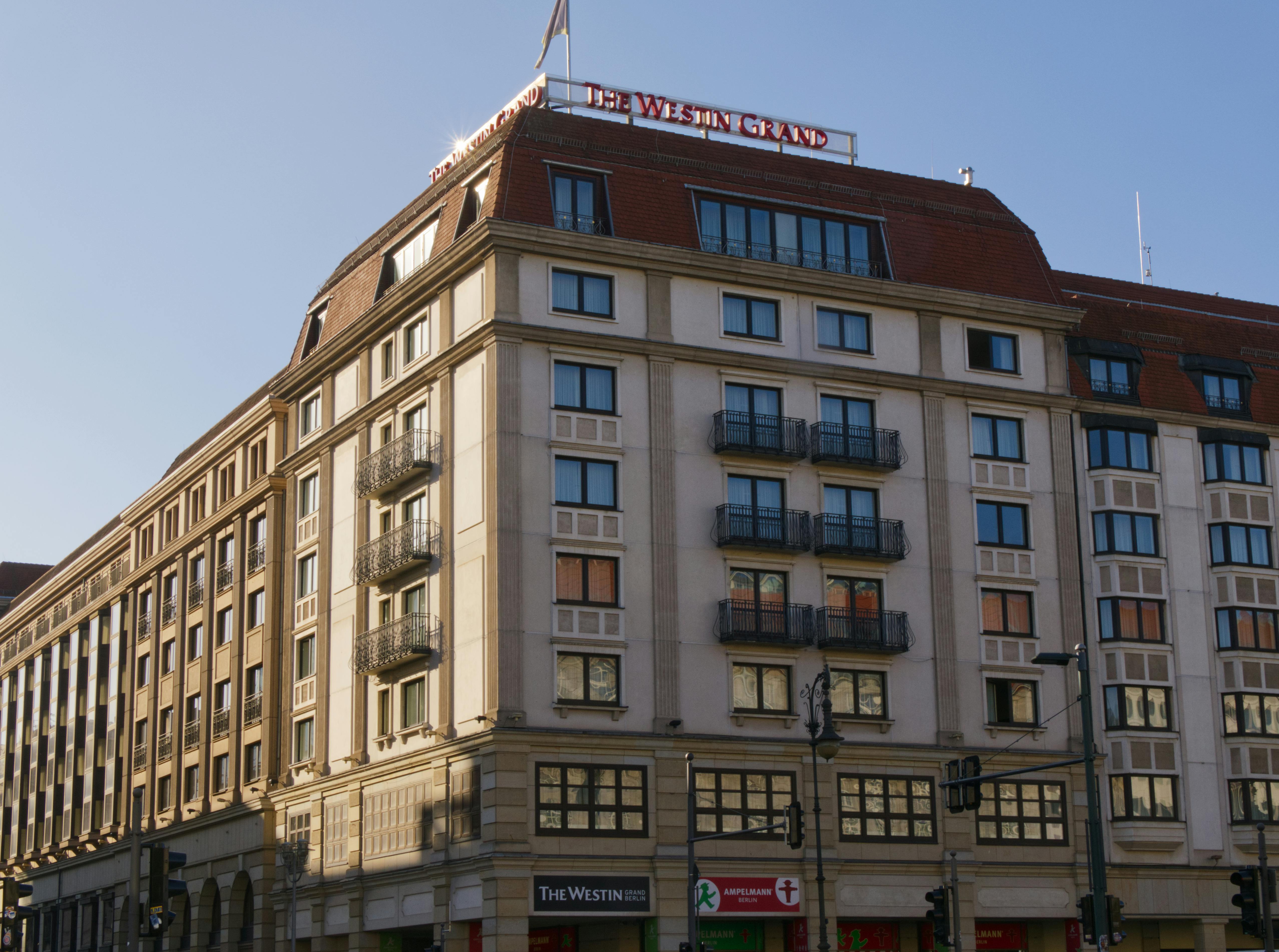 Hoteluri si Hospitality - Vocalyy